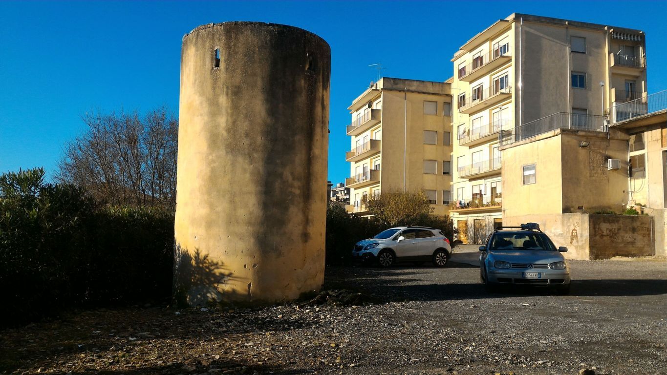 RG005 .jpg